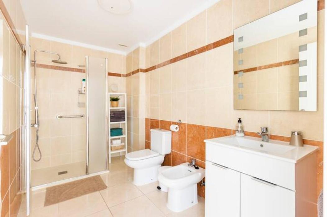 Amplio y cómodo apartamento en Callao Salvaje. Exterior foto